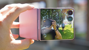 Nový Samsung Galaxy Z Flip 8