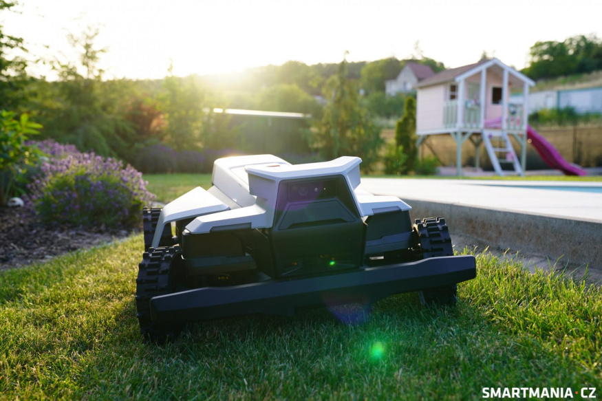Segway Navimow X450 v akci Segway Navimow X450 v akci
