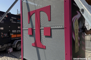 Mobilní BTS operátora T-Mobile na Colours of Ostrava Mobilní BTS operátora T-Mobile na Colours of Ostrava