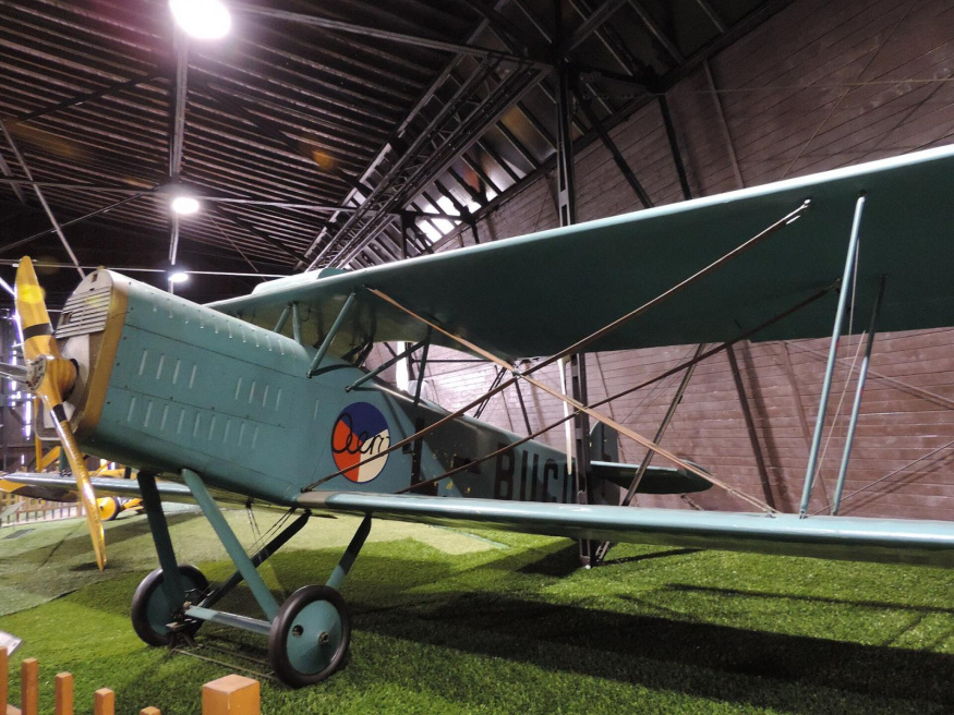 Aero A.11 v Leteckém muzeu Kbely Dvouplošník Aero A.11 v hangáru Leteckého muzea Kbely