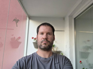 Selfie z hlavního fotoaparátu Selfie z hlavního fotoaparátu