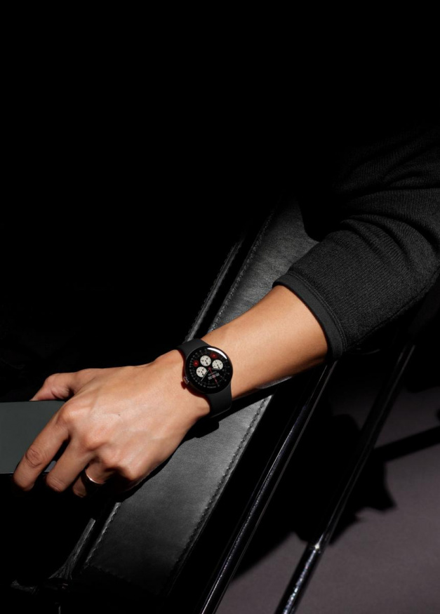 Pixel Watch 5 v obsidiánové barvě Pixel Watch 5 v obsidiánové barvě