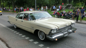 Chrysler Imperial 1958 Chrysler Imperial z roku 1958 při srazu historických vozů