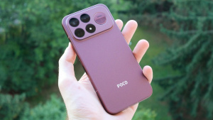 Poco F9 Ultra v červené barvě
