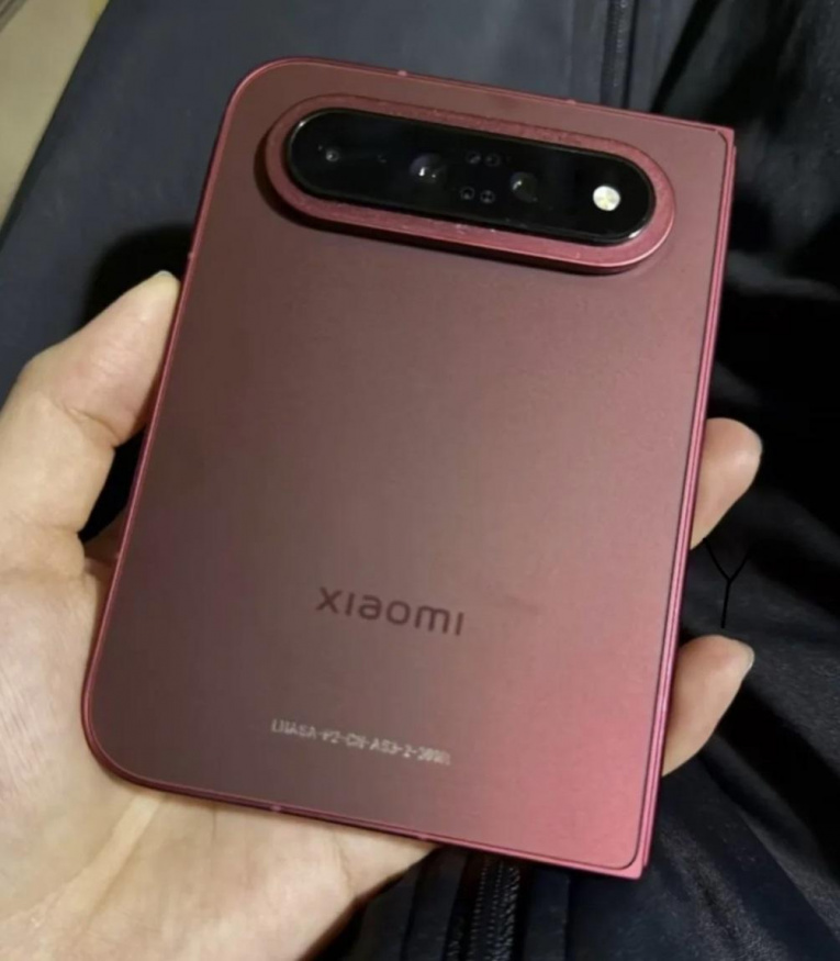 Xiaomi 18 Fold Xiaomi 18 Fold