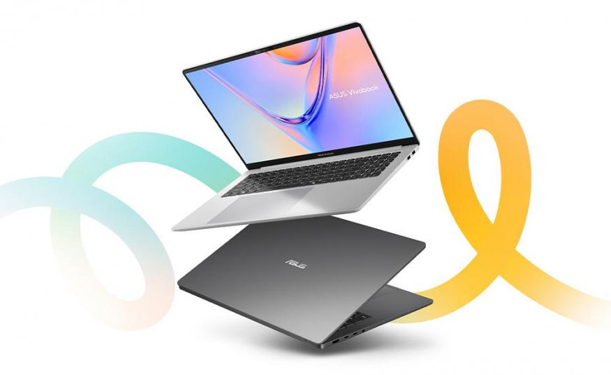 Asus Vivobook S16 ve stříbrné a šedé barvě Asus Vivobook S16 ve stříbrné a šedé barvě