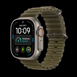 Apple Watch Ultra 4 v barvě přirozeného titanu Apple Watch Ultra 4 v barvě přirozeného titanu