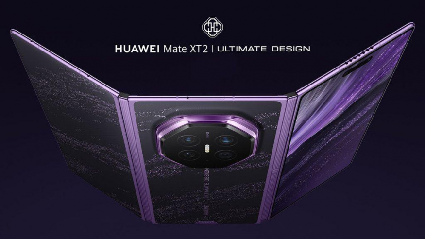 Huawei Mate XT2 Ultimate Design na tiskovém snímku Huawei Mate XT2 Ultimate Design na tiskovém snímku
