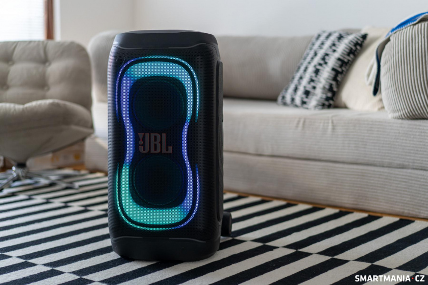 JBL PartyBox 330 JBL PartyBox 330