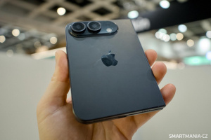 Maketa chystaného ohebného smartphonu iPhone Ultra Maketa chystaného ohebného smartphonu iPhone Ultra