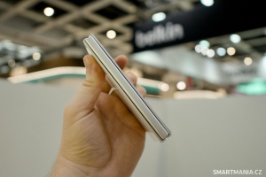 Maketa chystaného ohebného smartphonu iPhone Ultra Maketa chystaného ohebného smartphonu iPhone Ultra