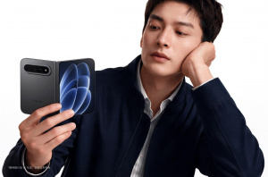 Xiaomi 18 Fold v černé barvě Xiaomi 18 Fold v černé barvě