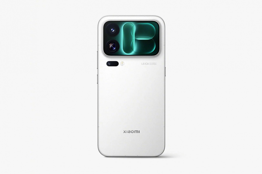 Xiaomi 18 Pro v bílé barvě Xiaomi 18 Pro v bílé barvě