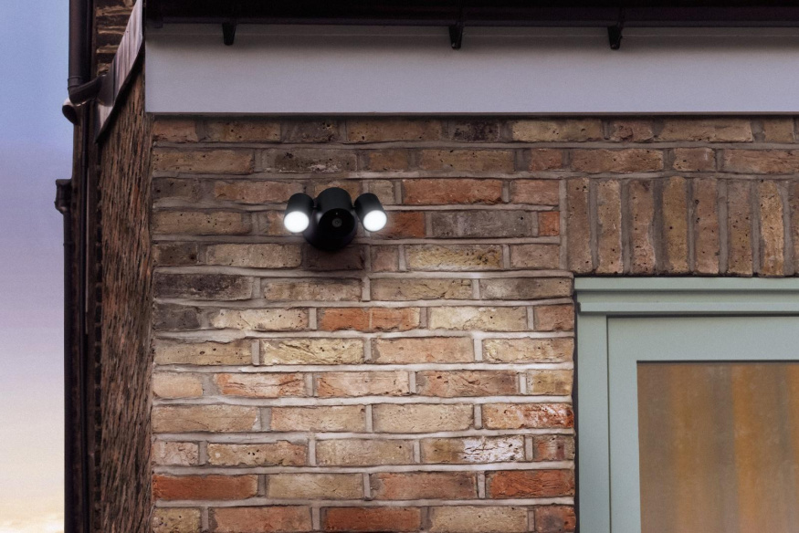 LG Outdoor Cam Plug-In kamera LG Outdoor Cam Plug-In kamera
