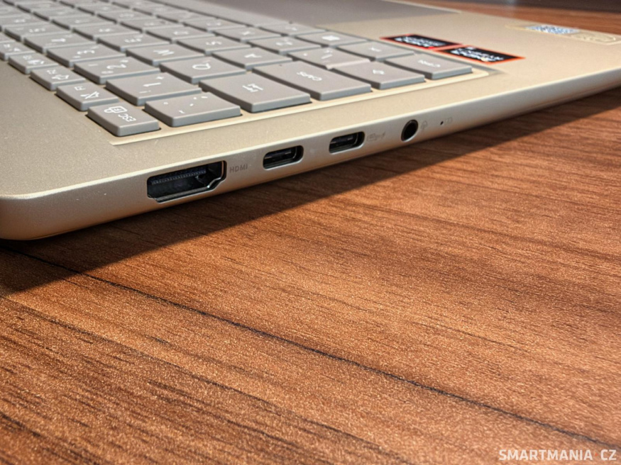 Konektory na Asus Zenbook 14 Ux3480KA Konektory na Asus Zenbook 14 Ux3480KA