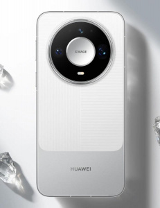 Huawei Mate 90 Pro Max v bílé barvě Huawei Mate 90 Pro Max v bílé barvě