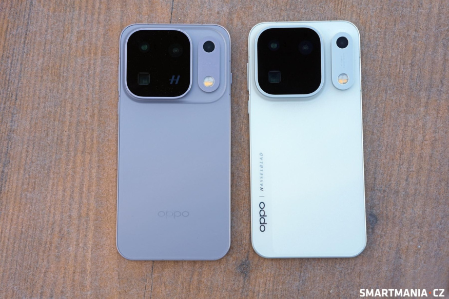 Find X10 Pro Max v tmavé a světlé verzi Find X10 Pro Max v tmavé a světlé verzi