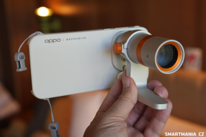 Oppo s nasazeným telekonvertorem Oppo s nasazeným telekonvertorem