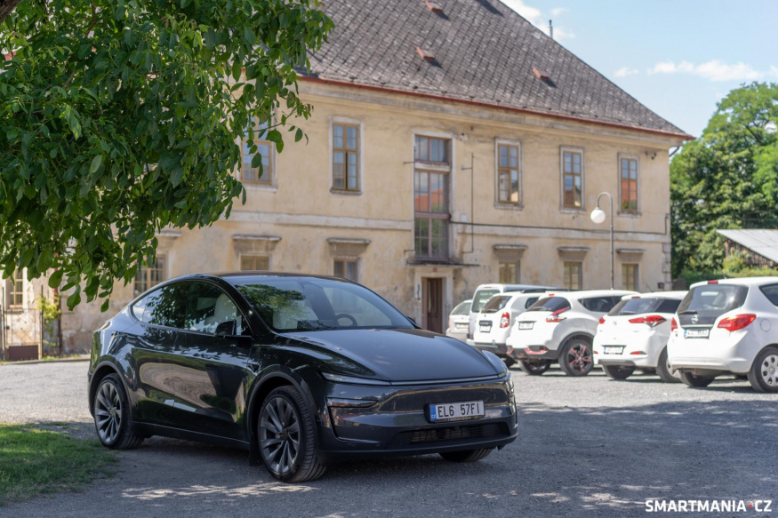 Tesla Model Y 7 Seater Tesla Model Y 7 Seater