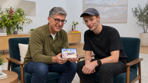 Tom Marieb z Applu nám odpovídal na otázky ohledně iPhonu Duo